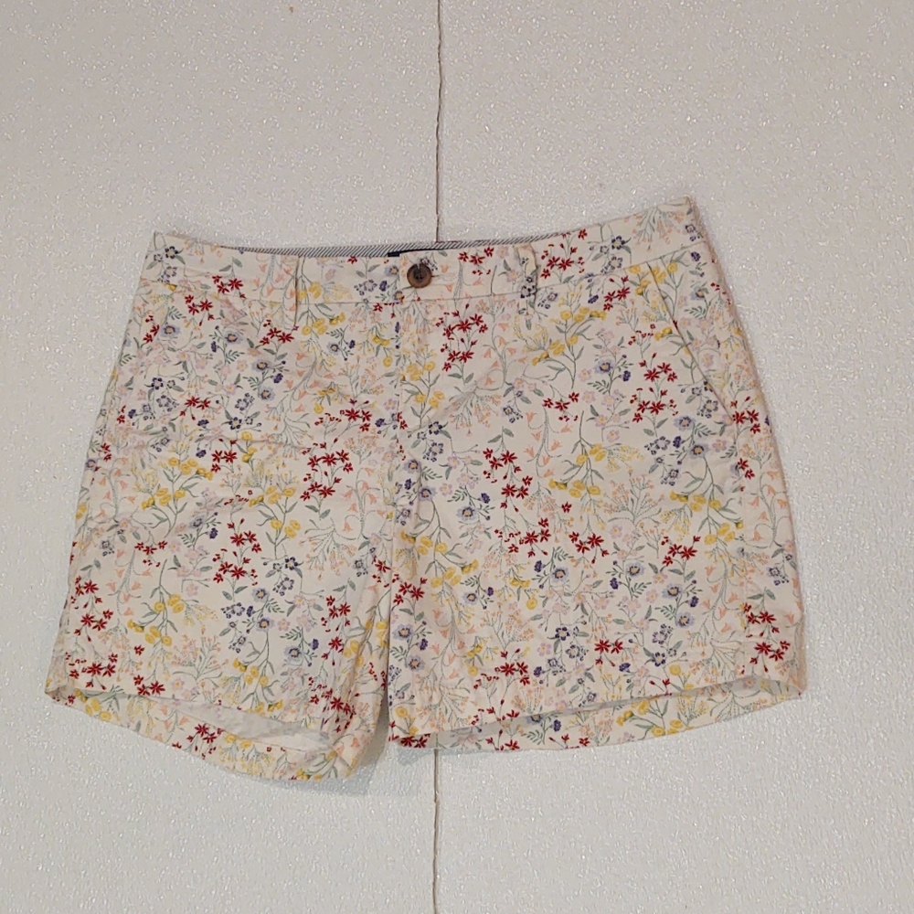 Old Navy Floral Everyday Shorts